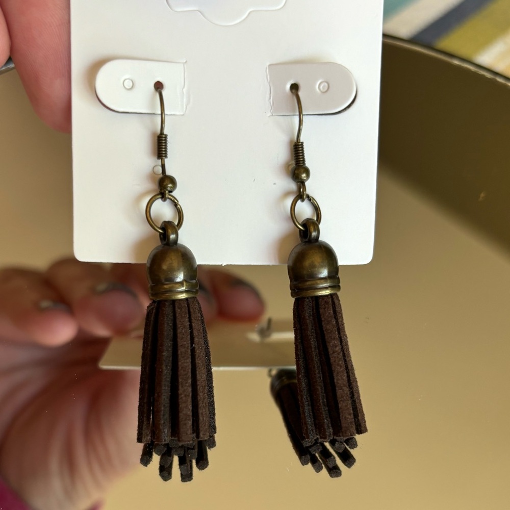 Handmade Tassel Earrings 🌺